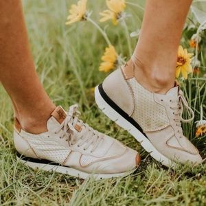 OTBT Snowbird Leather Kicks